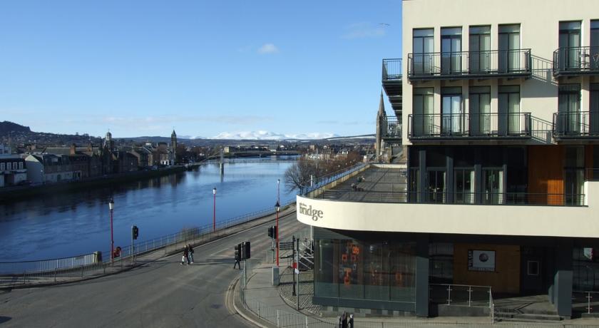 By The Bridge Apartments Inverness Extérieur photo