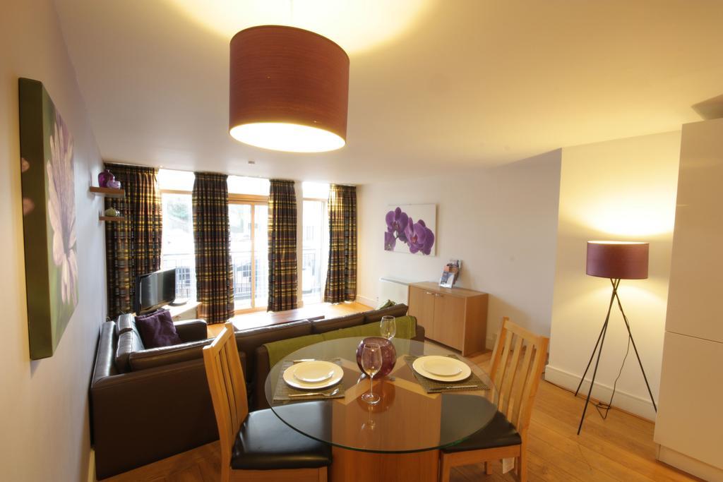 By The Bridge Apartments Inverness Extérieur photo
