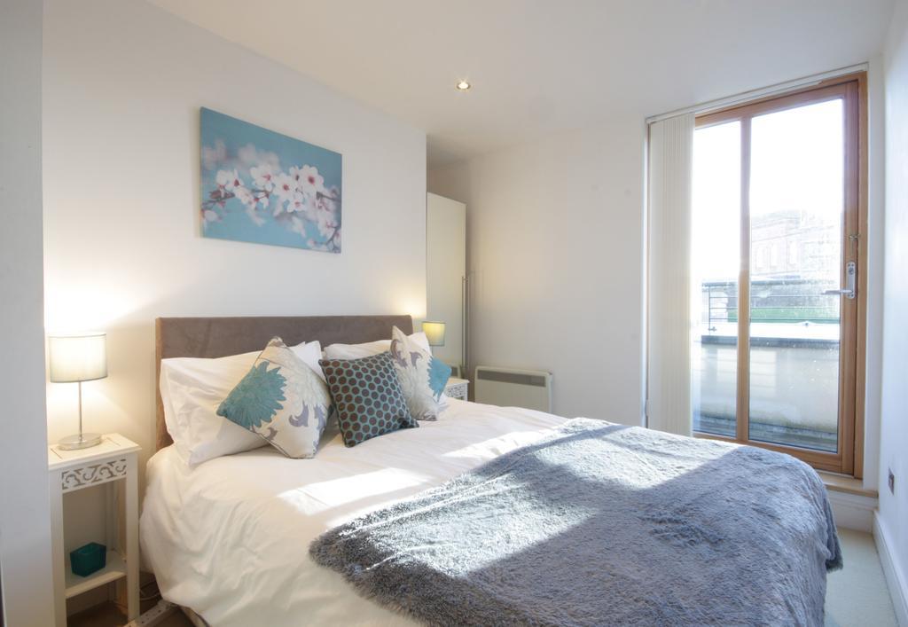 By The Bridge Apartments Inverness Extérieur photo